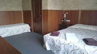 Гостиница Дольче Вита Краснодар Улучшенный двухместный номер с 1 кроватью или 2 отдельными кроватями и балконом-4
